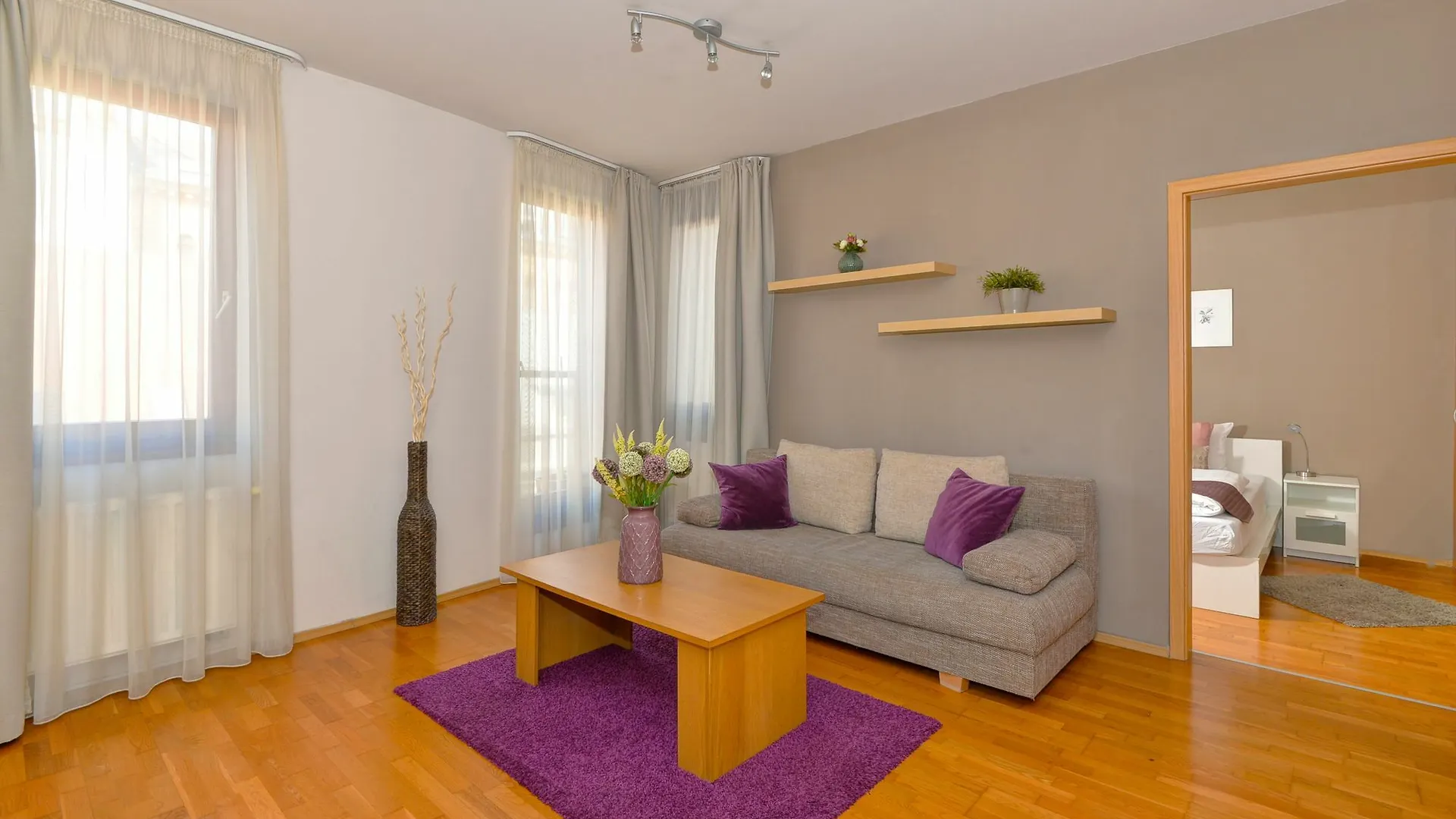 Central Passage Apartments Budapest 0*,  Ungern