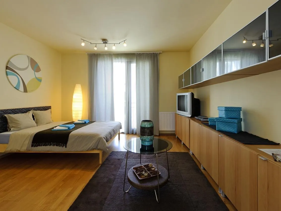 Central Passage Apartments Budapest 0*,  Ungern